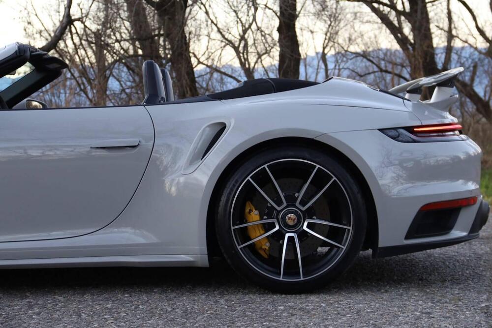 Porsche 911 Cabrio usata a Varese (6)