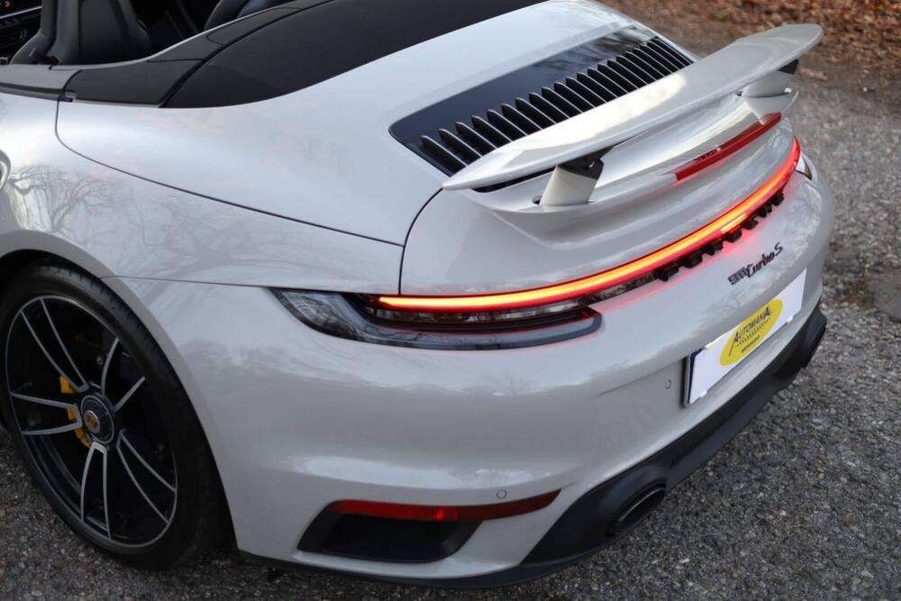Porsche 911 Cabrio usata a Varese (17)