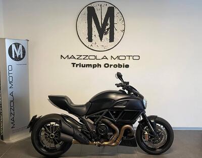 Ducati Diavel 1200 Dark (2012 - 13) usata
