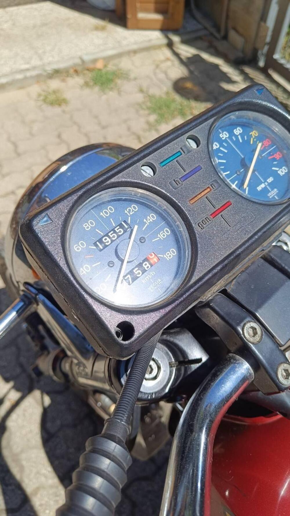 Moto Guzzi 250 TS Elettronica (2)