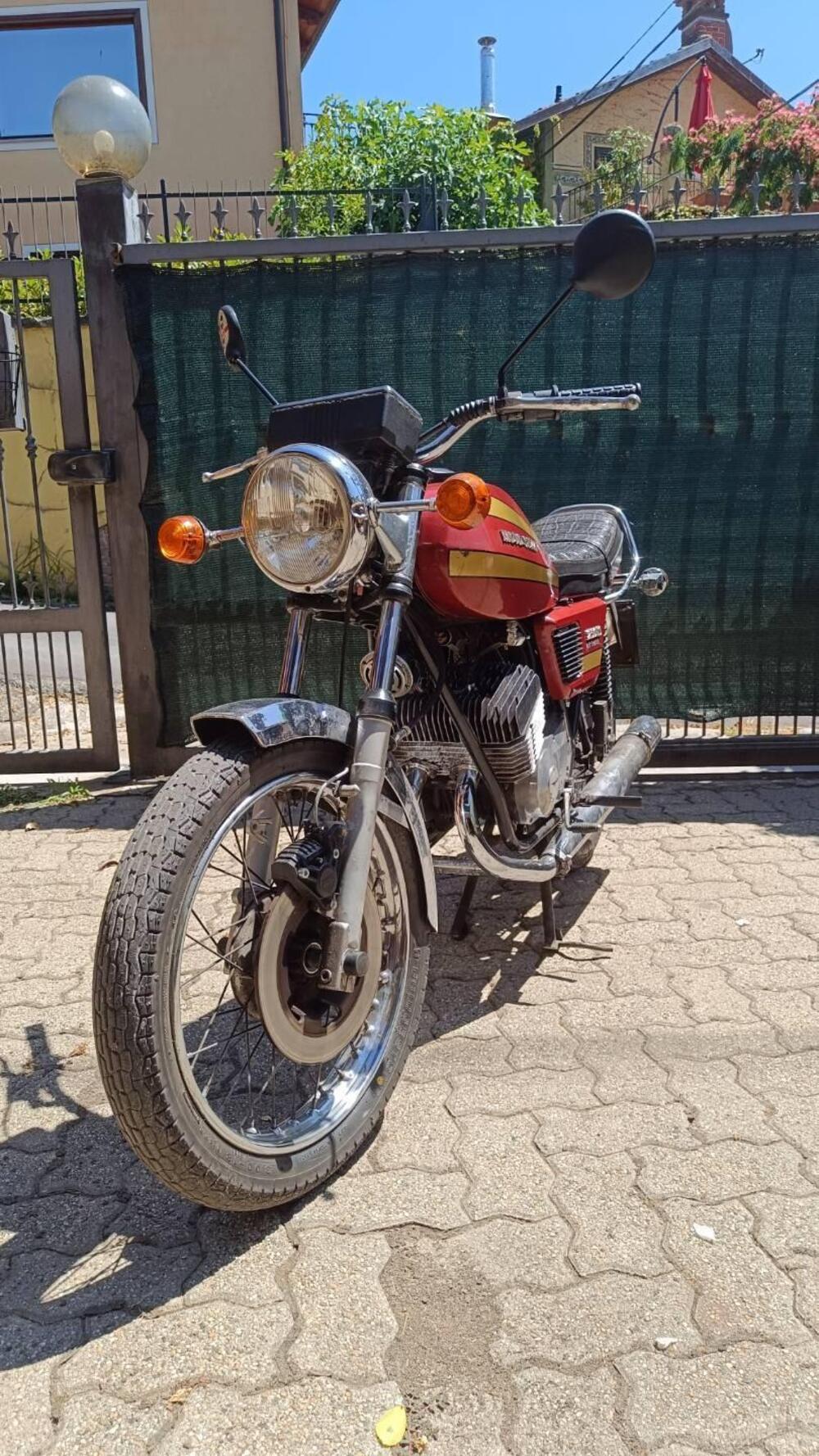 Moto Guzzi 250 TS Elettronica (3)