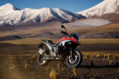 Le BMW 2026 cambiano vestito. Dalla R 1300 GS alla M 1000 XR: ecco tutte le nuove colorazioni [GALLERY]