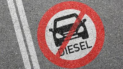 Blocco auto diesel Euro 5 rinviato al 2026: il divieto scatter&agrave; solo nelle citt&agrave; con oltre 100 mila abitanti