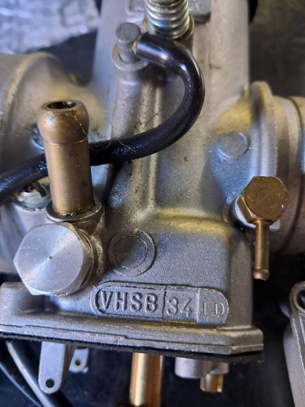 2 CARBURATORI VHSB 34 LD APRILIA ROTAX 122 123 Dell'Orto (4)