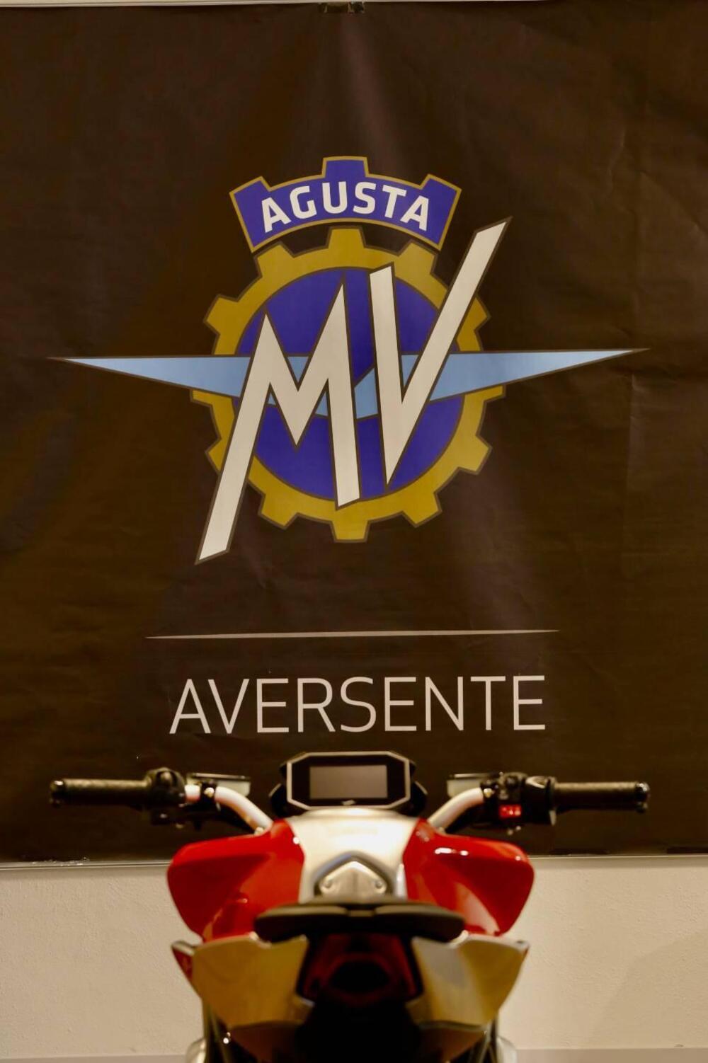 MV Agusta Brutale 800 RR Ottantesimo (2025) (8)