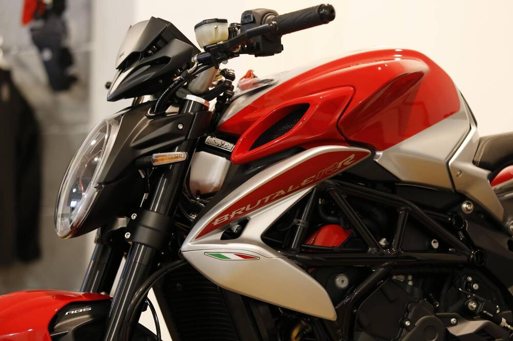 MV Agusta Brutale 800 RR Ottantesimo (2025) (11)
