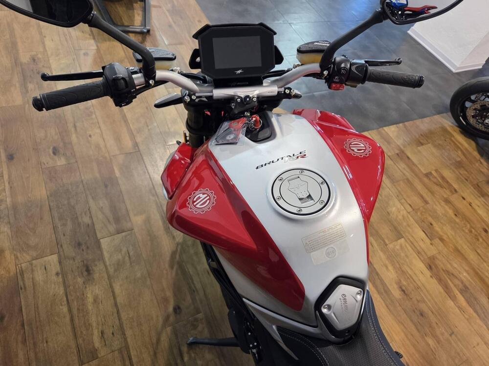 MV Agusta Brutale 800 RR Ottantesimo (2025) (12)