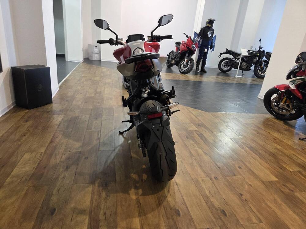 MV Agusta Brutale 800 RR Ottantesimo (2025) (17)