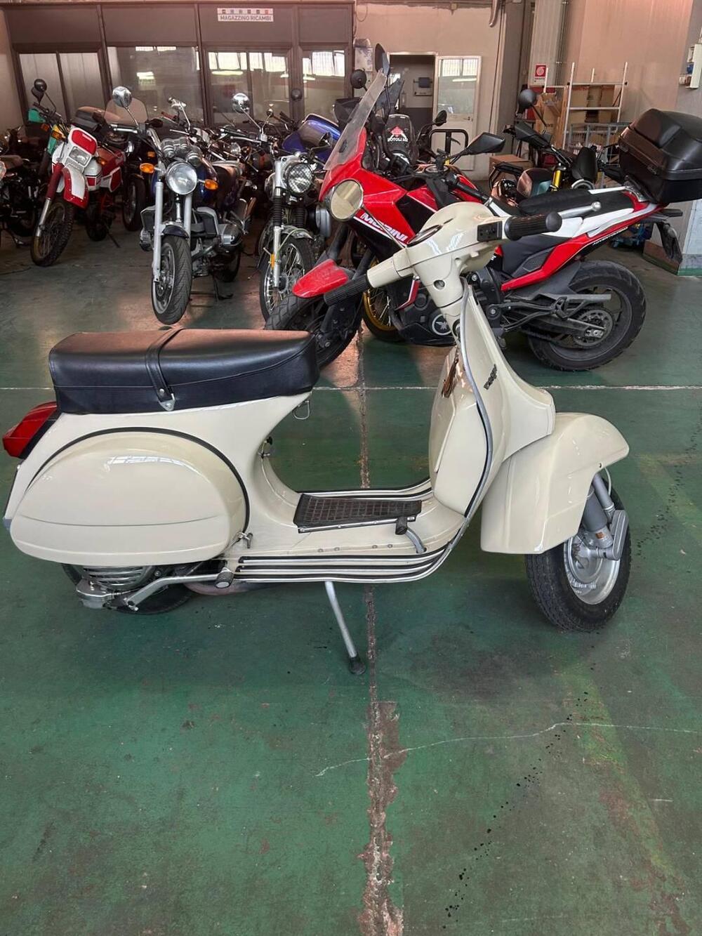 Piaggio Vespa PX 150 (11)