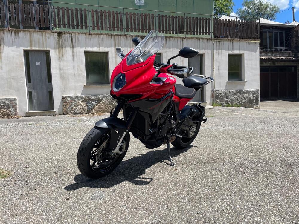 MV Agusta Turismo Veloce 800 (2020) (2)