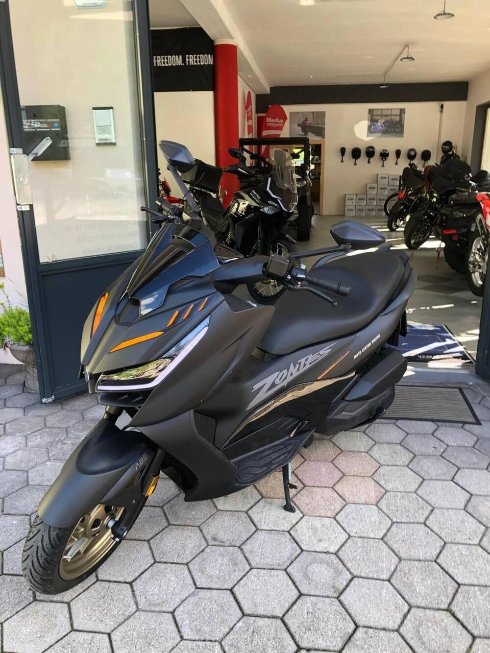 Zontes ZT368-D (2025 - 26) (2)