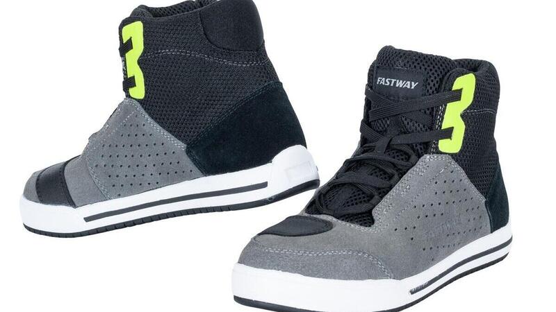 Scarpa tecnica Fastway S-2401 e S-2501 su Louis Moto