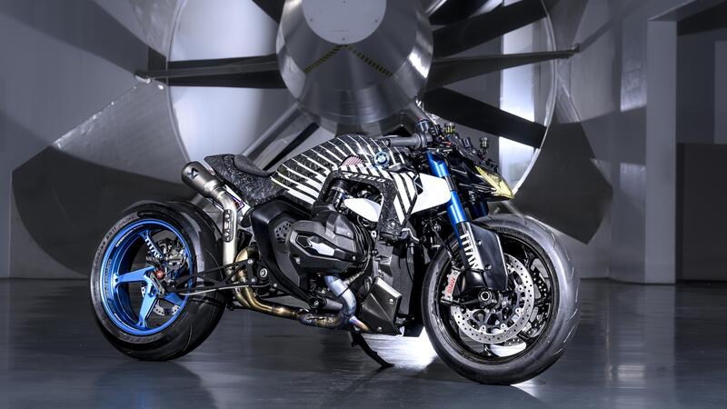 Una BMW R 1300 R con il NOS? S&igrave;, &egrave; la &quot;Titan&quot;: l&#039;ultima creazione da drag race [GALLERY]