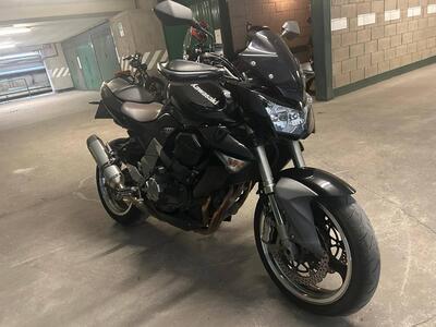 Kawasaki Z 1000 (2007 - 09) usata