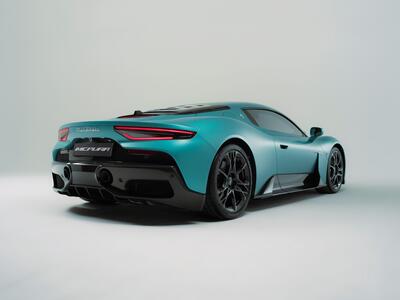 Maserati lancia MCPura: l&#039;erede della MC20 debutta a Goodwood