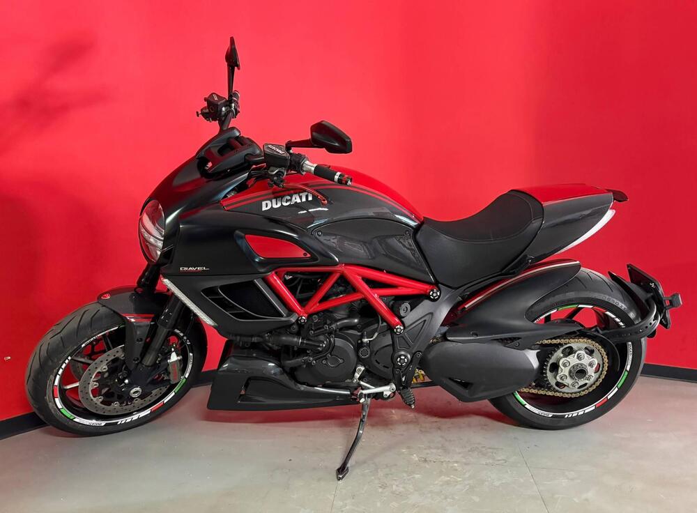 Ducati Diavel 1200 Carbon (2010 - 13) (3)