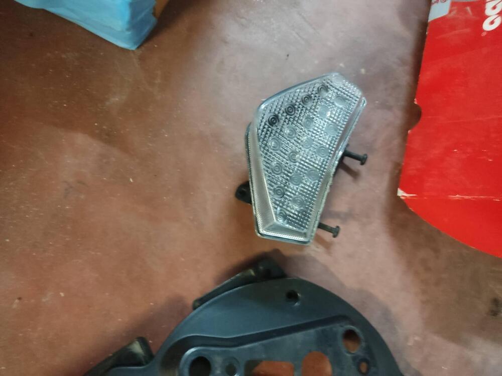 Triumph Speed Triple 1050 (2005 - 11) (16)