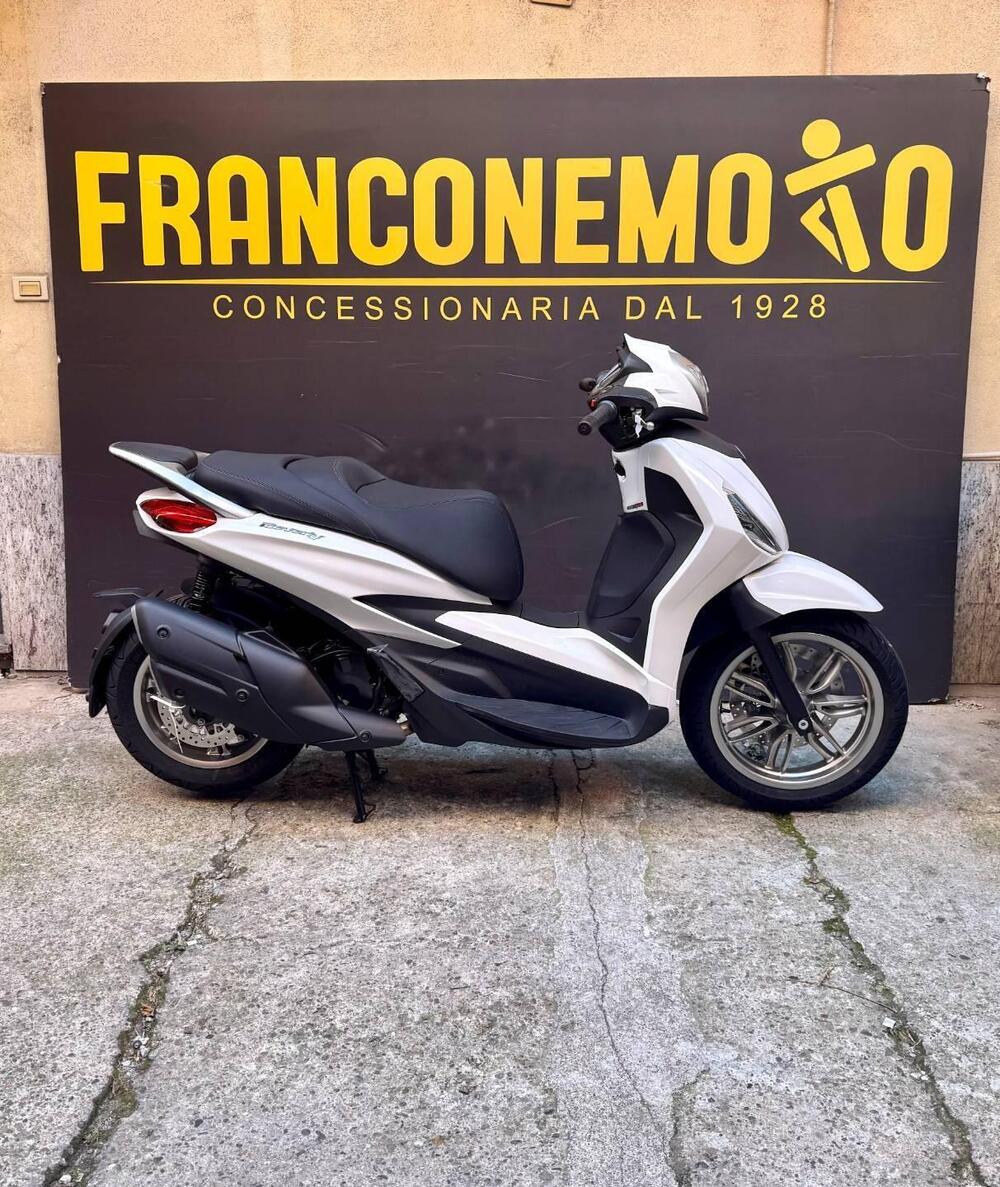 Piaggio Beverly 400 (2025) (2)