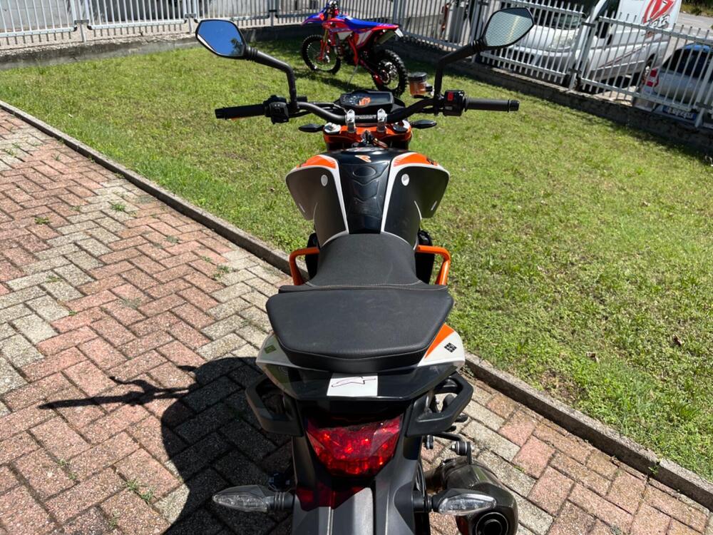 KTM 690 Duke R (2010 - 15) (14)