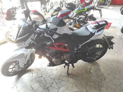 QJ Motor SRK 400 (2023 - 25) nuova