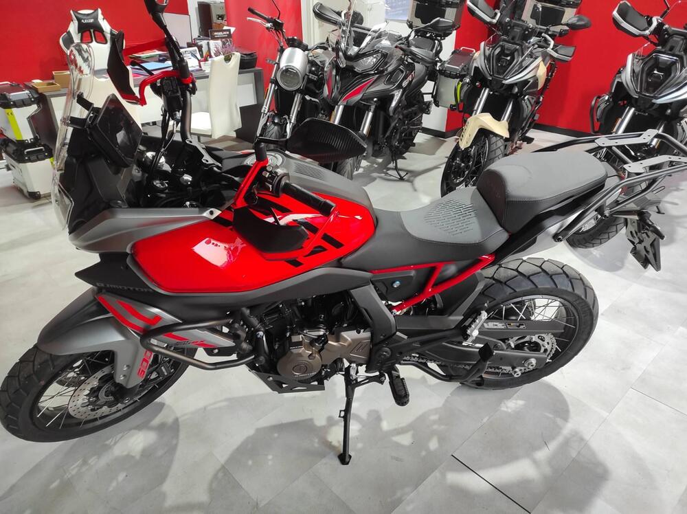 QJ Motor SRT 600 SX (2024 - 26) (7)