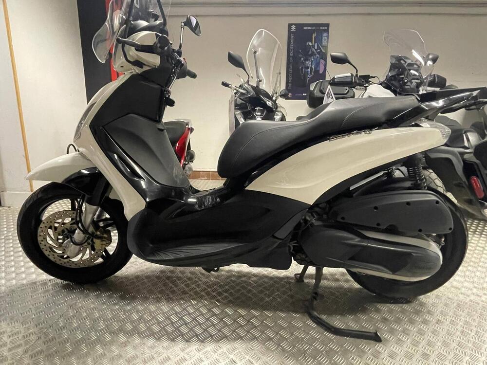 Piaggio Beverly 350 ABS (2016 - 20)