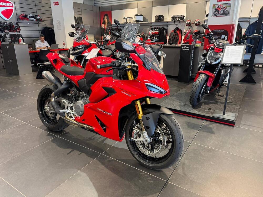 Ducati Panigale V2 S (2025) (2)