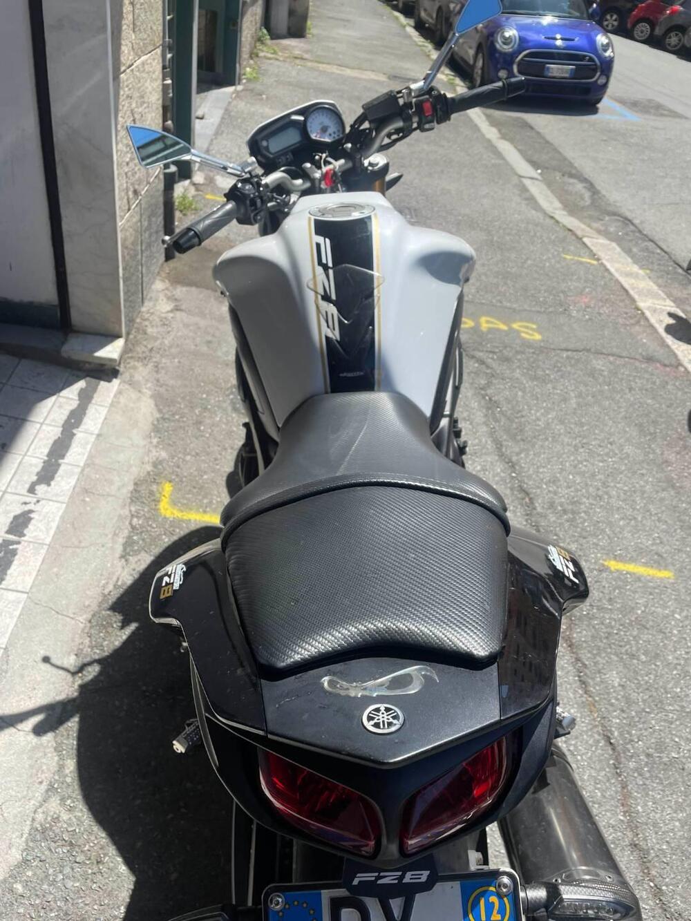 Yamaha FZ8 ABS (2010 - 13) (4)