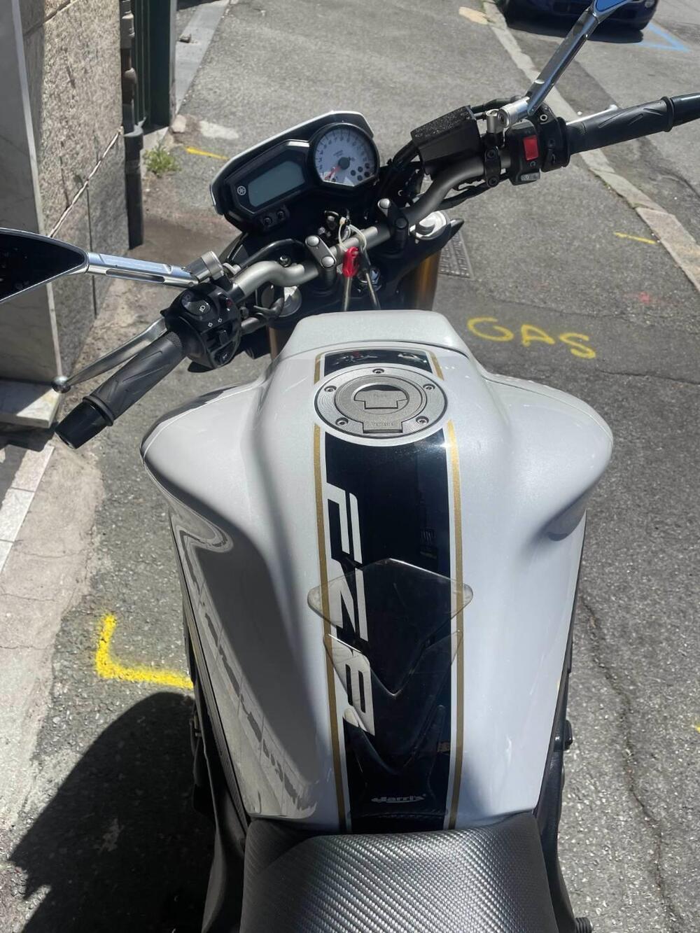 Yamaha FZ8 ABS (2010 - 13) (6)