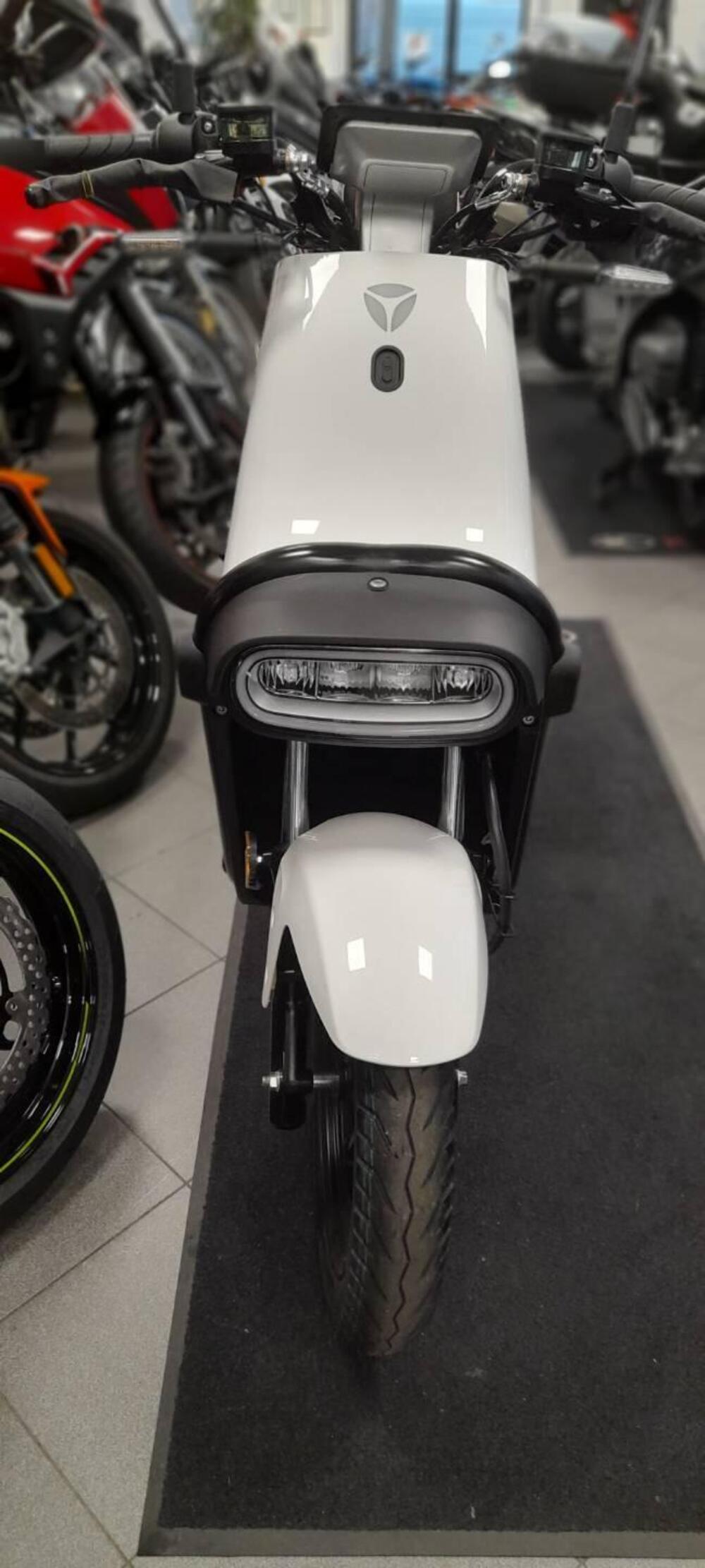 Yadea Y1S Pro (2023 - 26) (3)