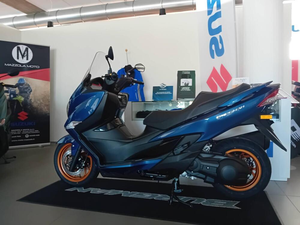 Suzuki Burgman 400 (2025) (3)