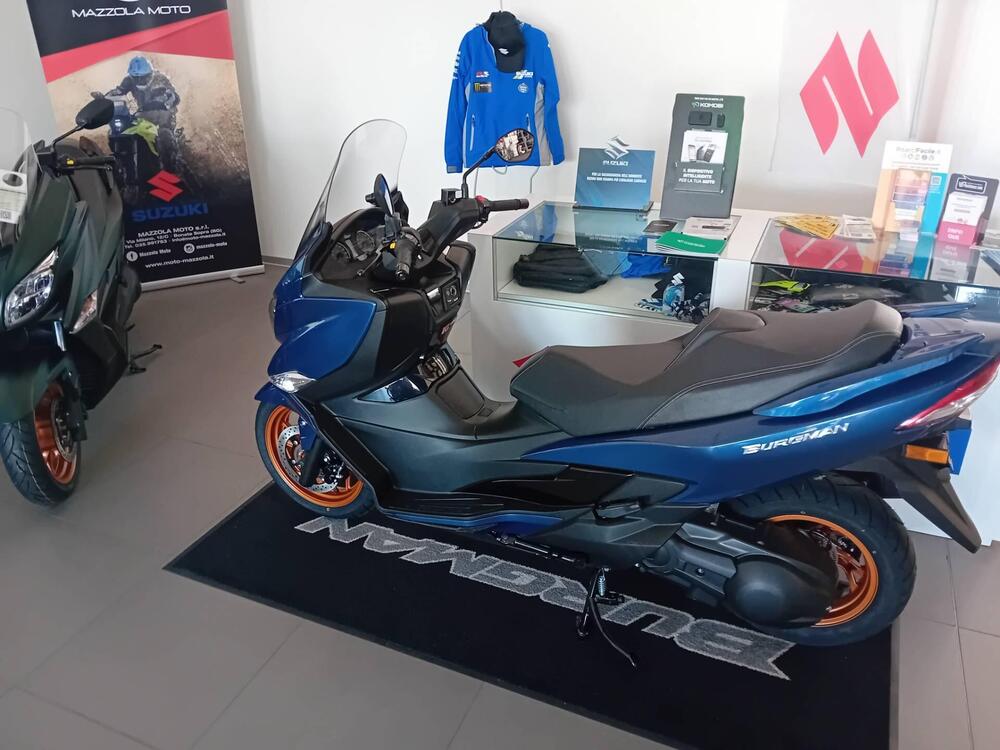 Suzuki Burgman 400 (2025) (4)