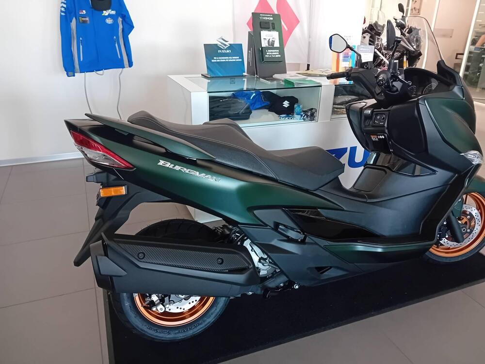 Suzuki Burgman 400 (2025) (7)