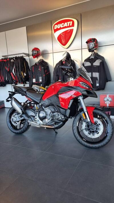 Ducati Multistrada V2 S (2025) nuova