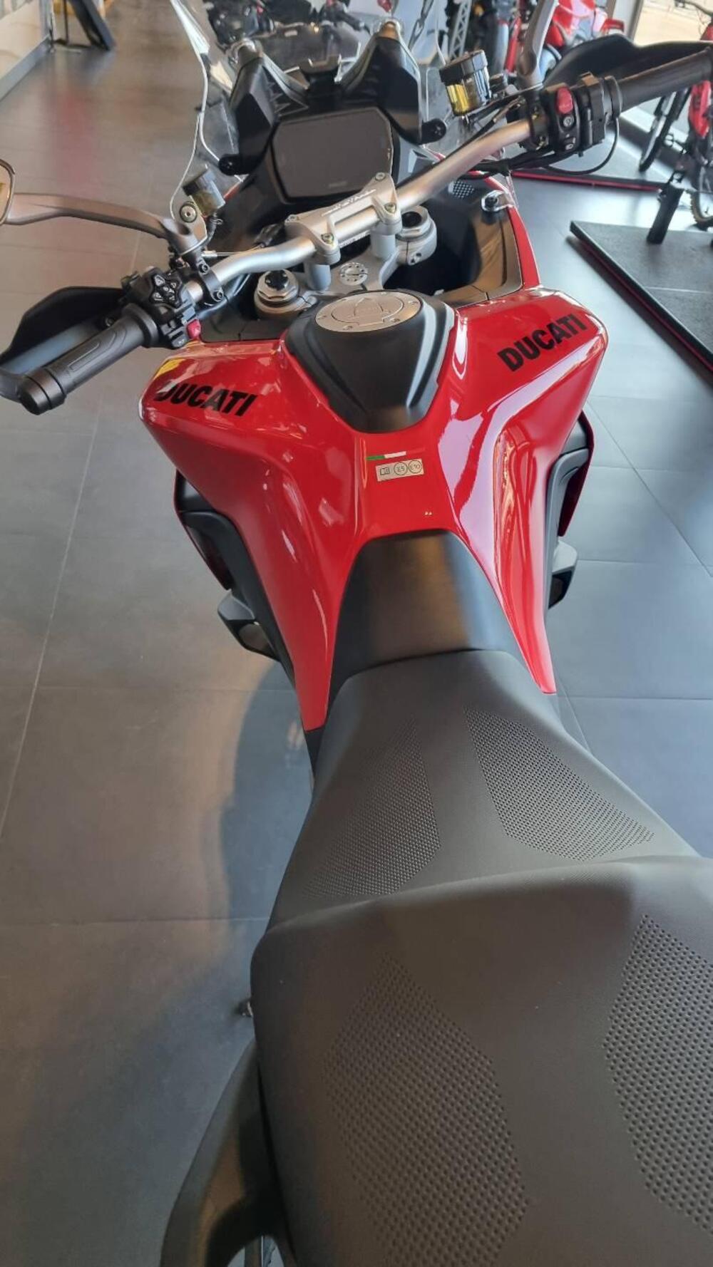 Ducati Multistrada V2 S (2025) (3)
