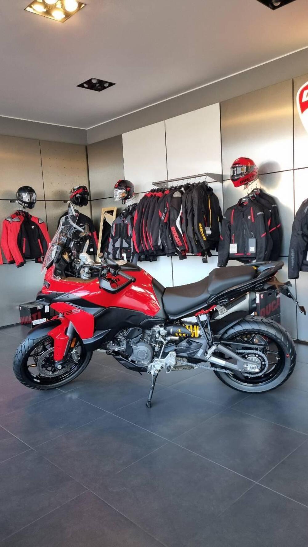 Ducati Multistrada V2 S (2025) (4)