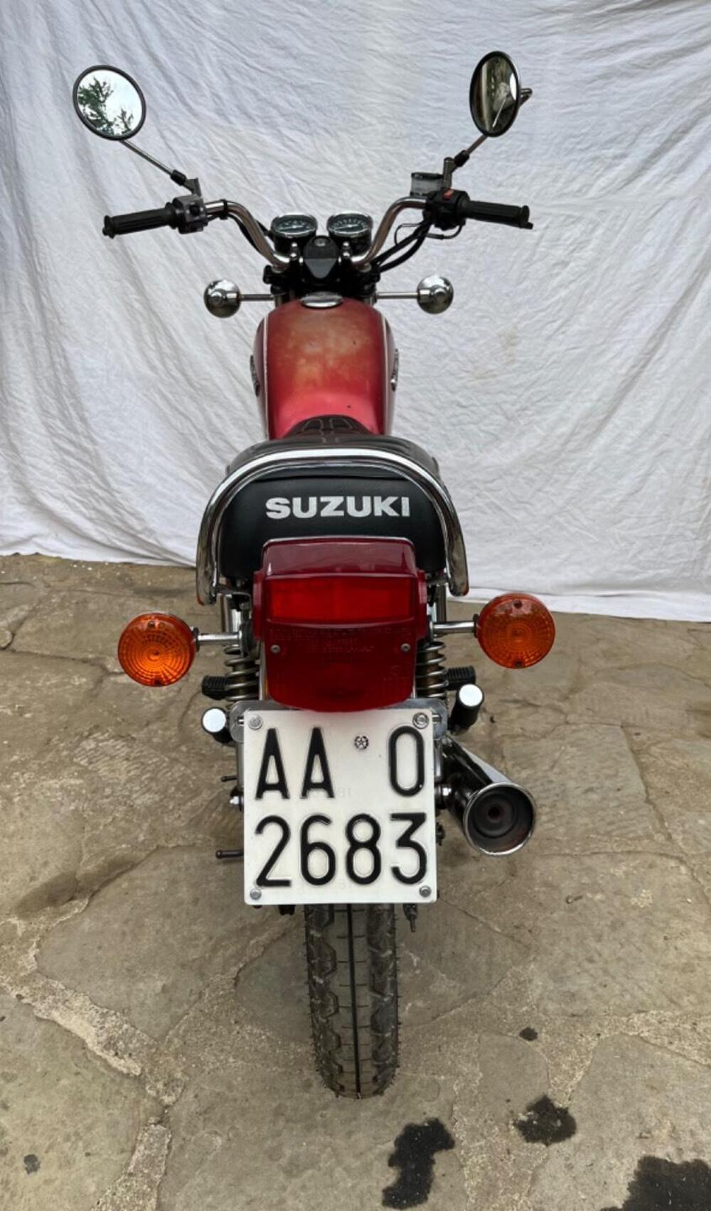 Suzuki GN 125 (6)