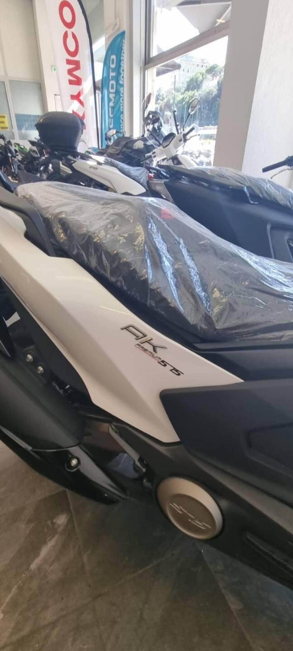 Kymco AK 575 Premium (2025 - 26) (5)