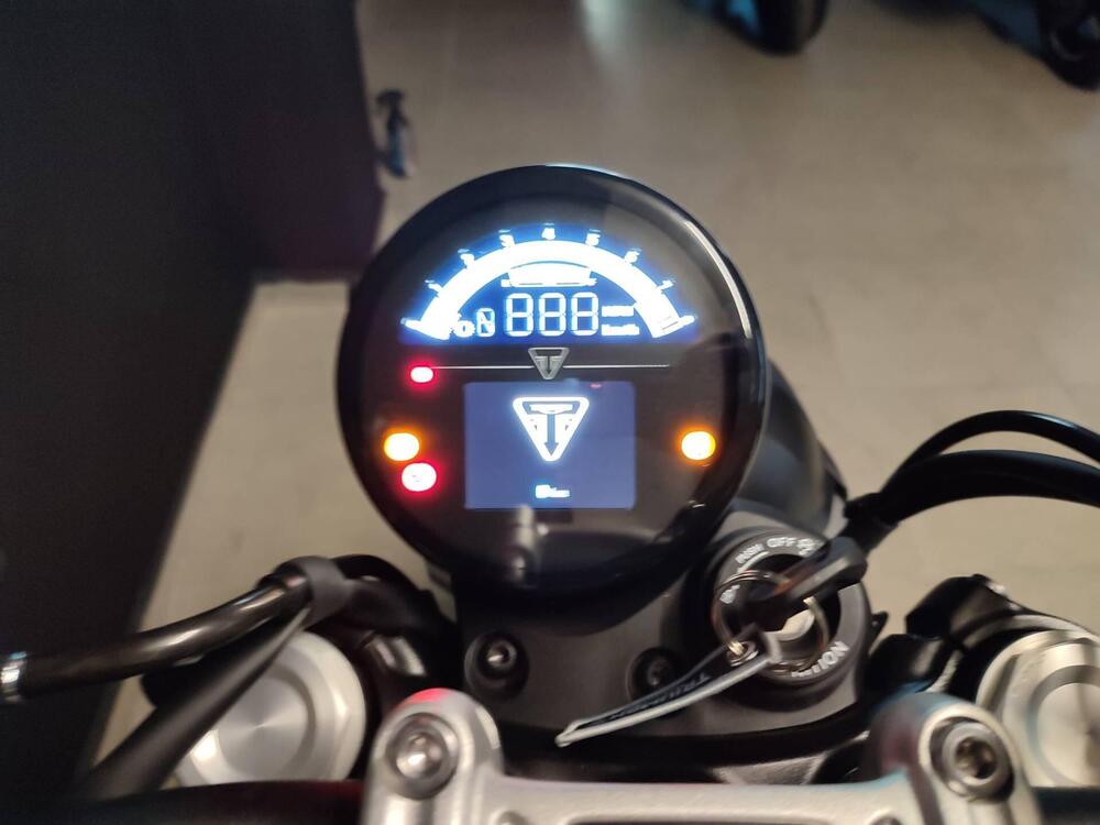 Triumph Speed Twin 900 (2025 - 26) (4)