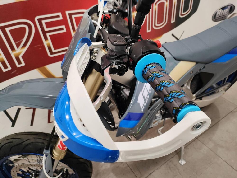 Tm Moto SMR 125 ES Fi 2T (2025) (8)