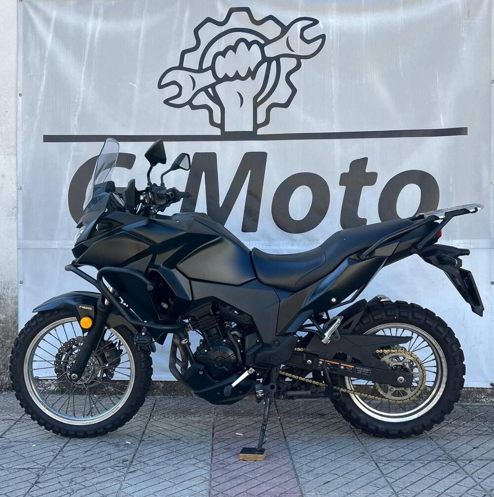 Kawasaki Versys-X 300 (2017 - 20) (2)