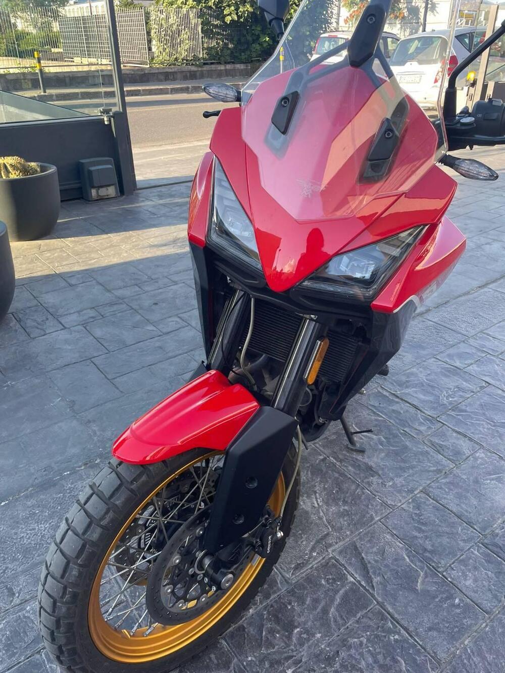 Moto Morini X-Cape 650 (2021 - 26) (4)