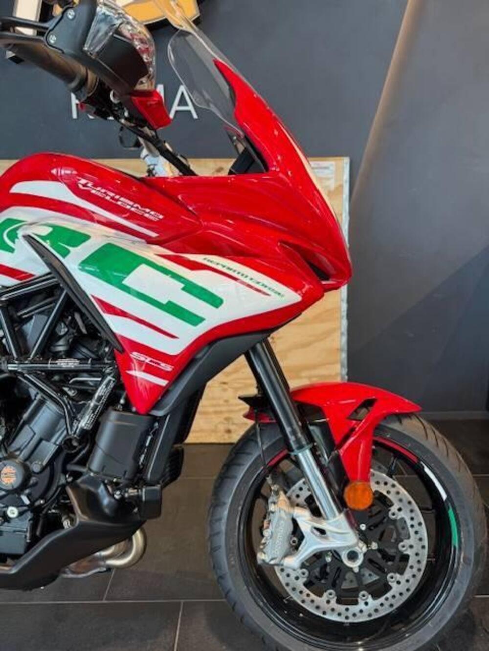 MV Agusta Turismo Veloce 800 RC SCS (2022 - 25) (8)