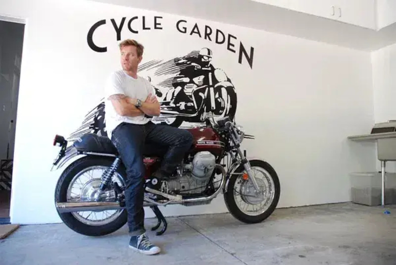 Ewan McGregor vende la sua Moto Guzzi V7 Sport