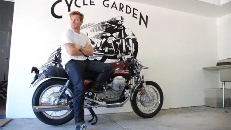 Ewan McGregor vende la sua Moto Guzzi V7 Sport