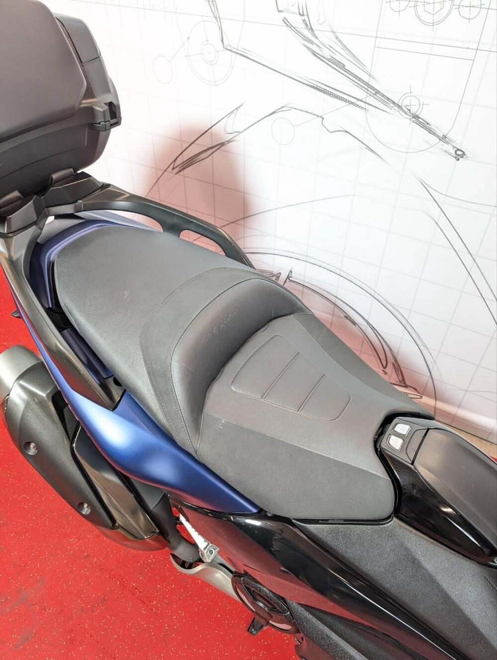 Yamaha T-Max 530 DX (2017 - 19) (11)