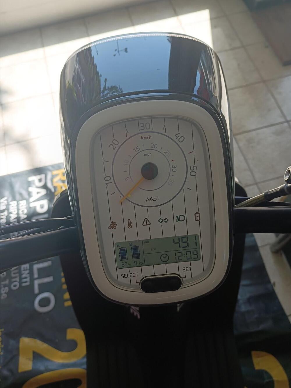 Askoll eS Pro 45 (2019 - 22) (7)