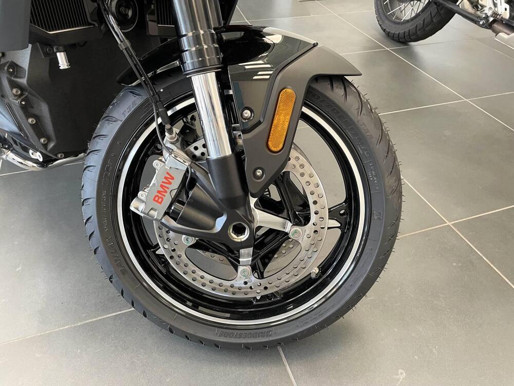 Bmw R 1300 R (2026) (9)