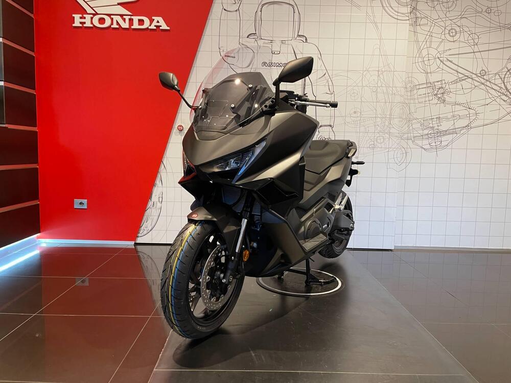 Honda Forza 750 (2025 - 26) (4)