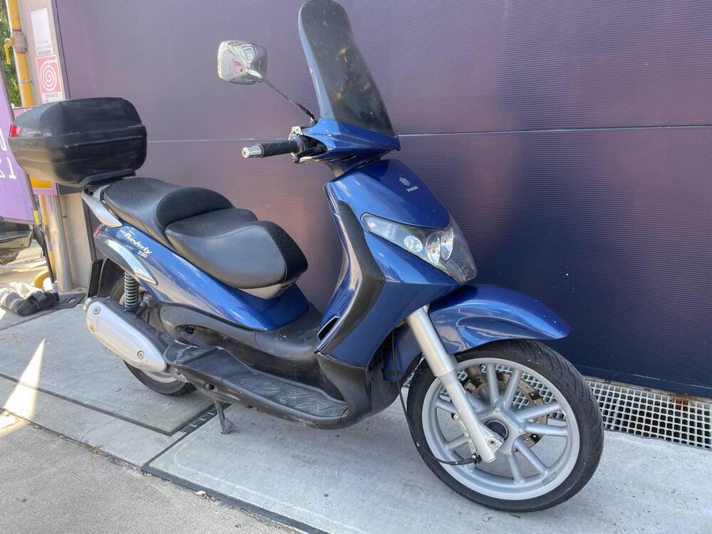 Piaggio Beverly 250 (2004 - 05) (3)
